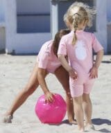 104-soft-rose-3464-104-soft-rose-3463-L_Bodysuit-Soft-rose-PINEAPPLE-Child_2-1