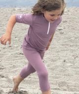 119-heather-5399-27-HE-Fly-leggings-girl4_M1