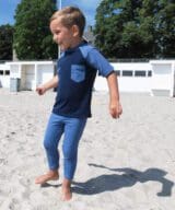 119-nordic-5744-48-BL_NOR-Raglan-swimshirt-SS-boy6_M