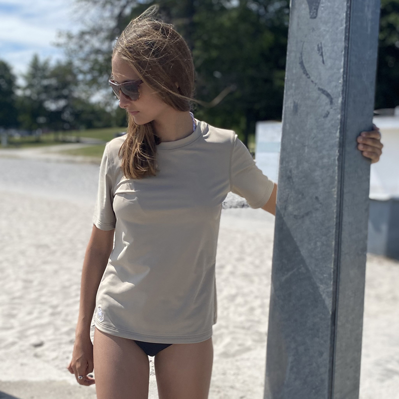 145-cappuccino-5829-51-CAP-Elle-Woman-swimshirt-SS-2_M