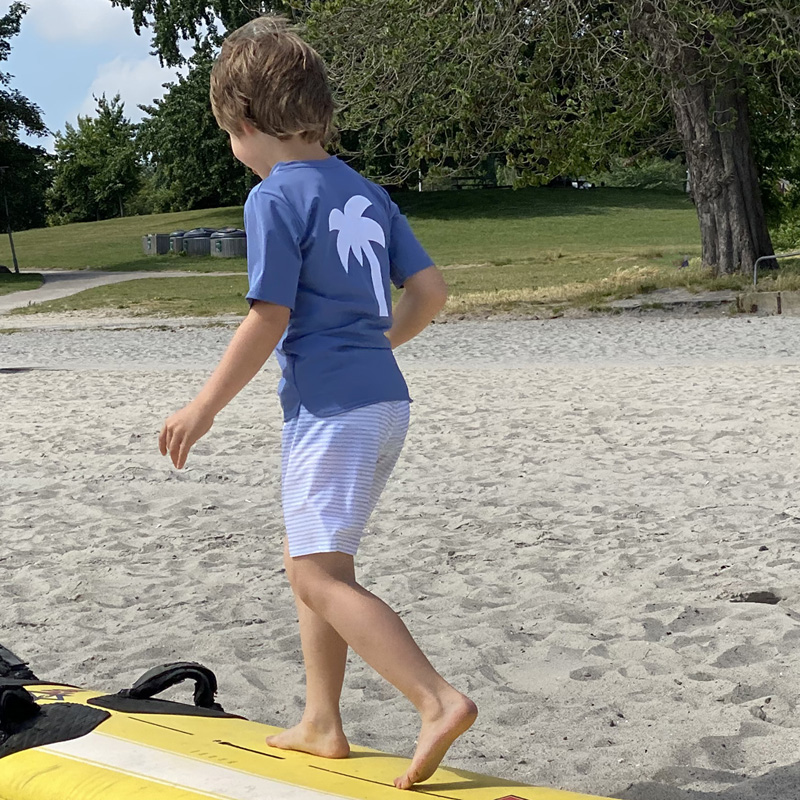 82-nordic-5731-17-NORP-hugo-palm-swimshirt-boy10_M
