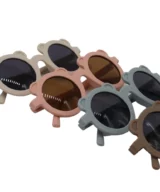 elle-porte-sunglasses