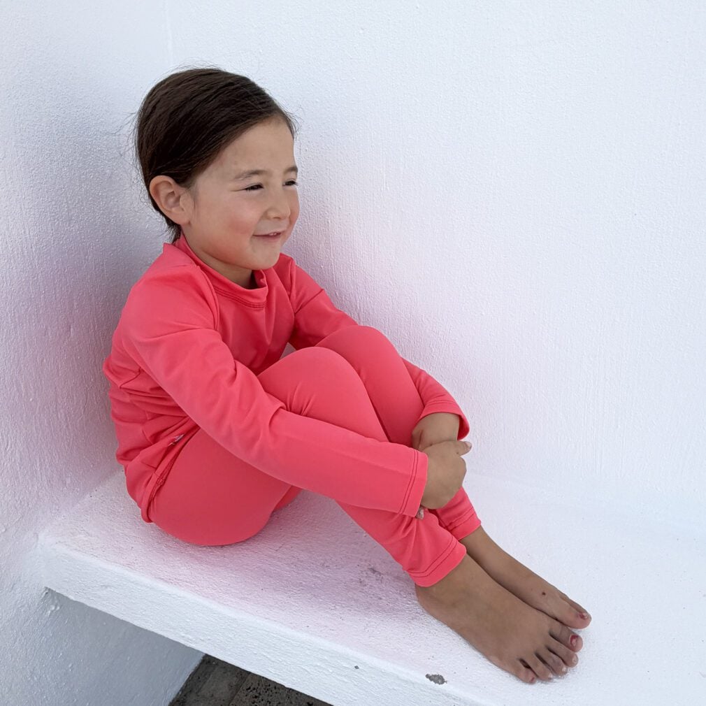 27-NEC Fly Leggings girl_10
