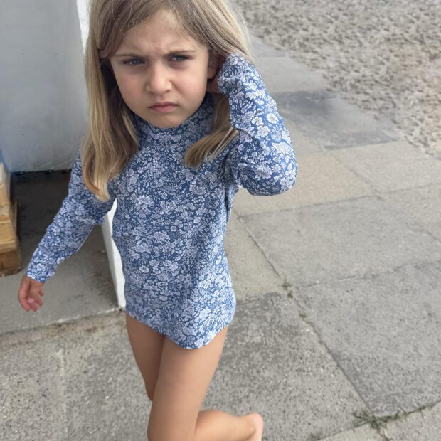 Sydney UV Bluse – “Evening Sky” Made with Liberty fabric